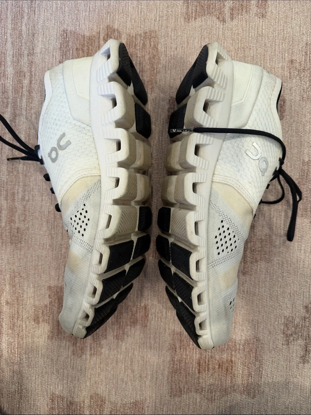 On Cloud Running Shoe - Picture 4 of 7